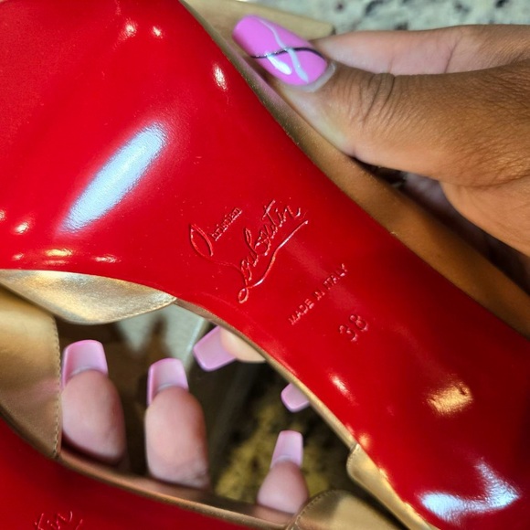 NEW Christian Louboutin Iriza d’Orsay Pumps in Light Gold Size 38/85mm Heels - Picture 14 of 16